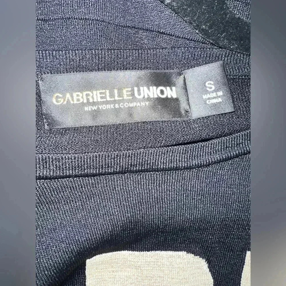 NWOT FIRE Sweater - S - Black, Gold Gabrielle Union NY & Co - Picture 2 of 4